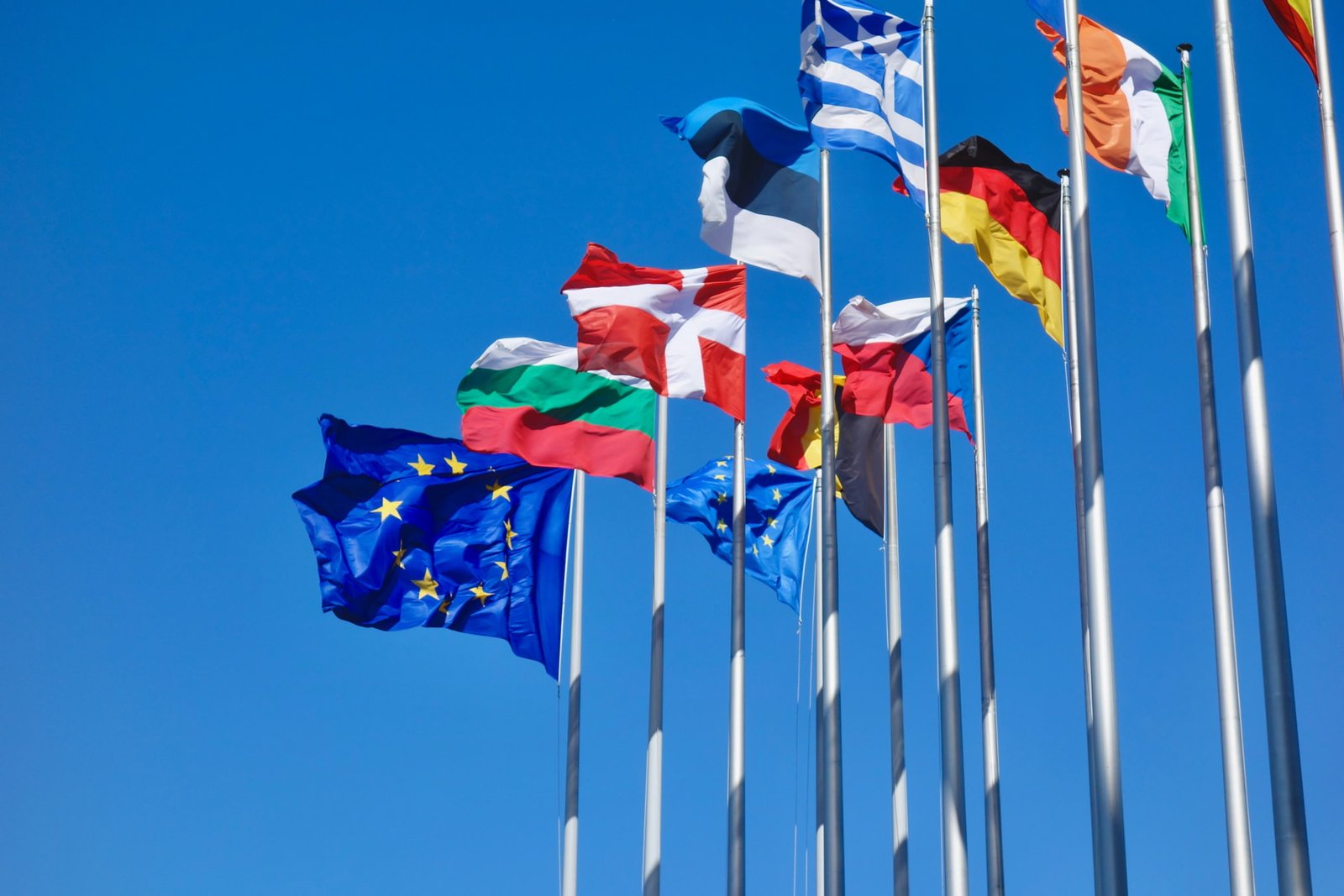 Certificado de Registro UE: Empezar a Vivir en España Como Europeo